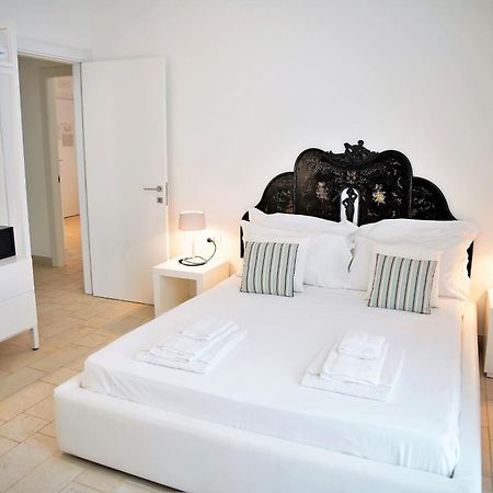Castello Tafuri Hotell Portopalo Di Capo Passero Exteriör bild