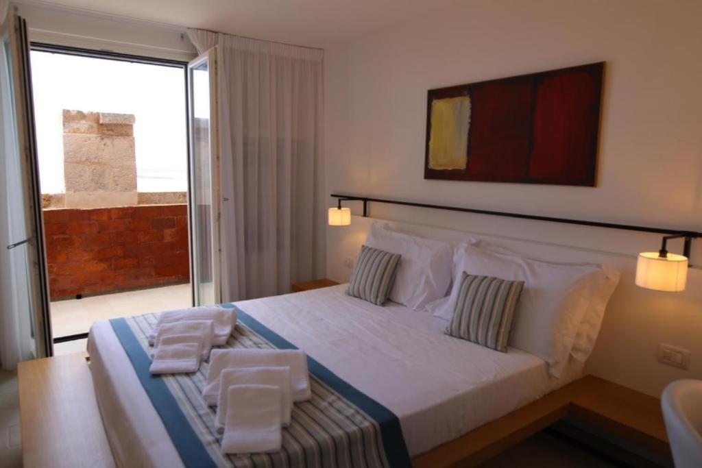Castello Tafuri Hotell Portopalo Di Capo Passero Exteriör bild