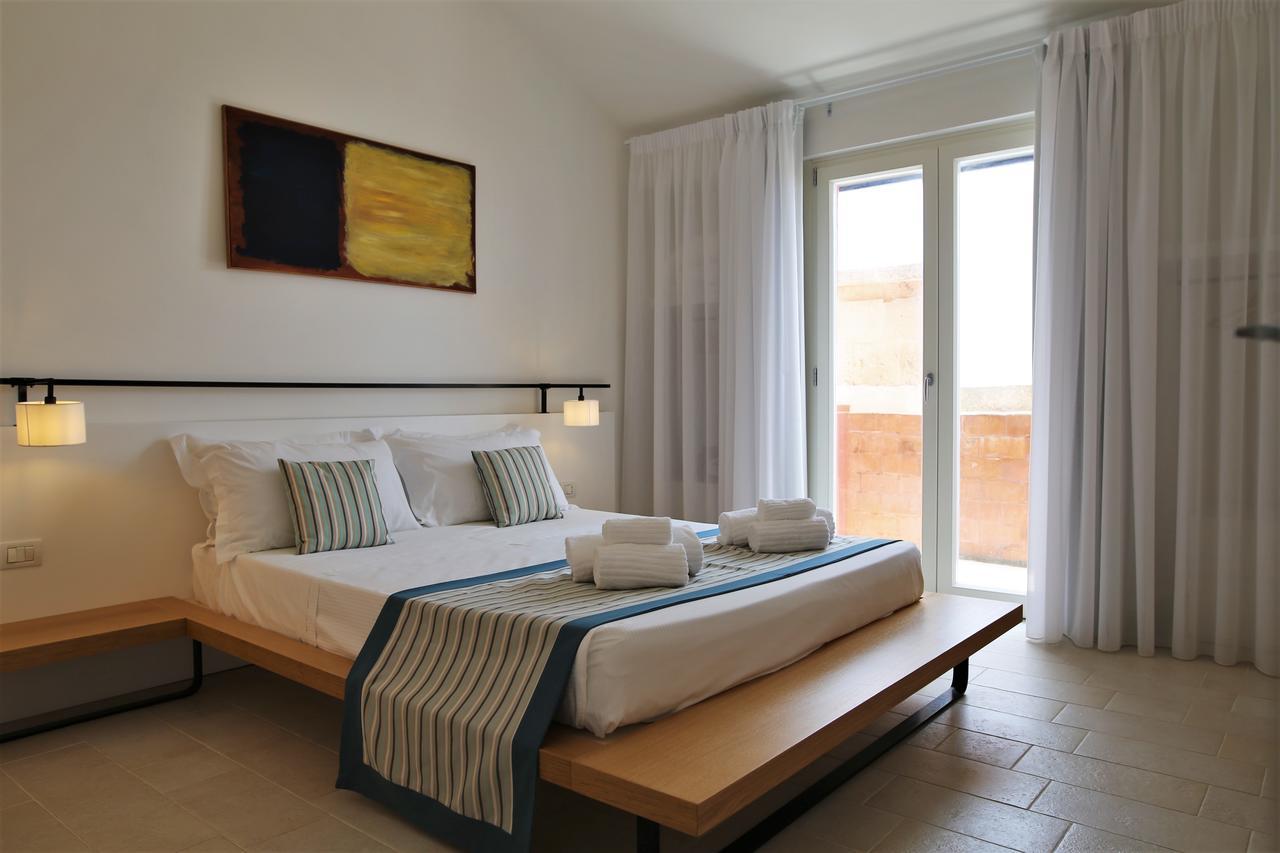 Castello Tafuri Hotell Portopalo Di Capo Passero Exteriör bild